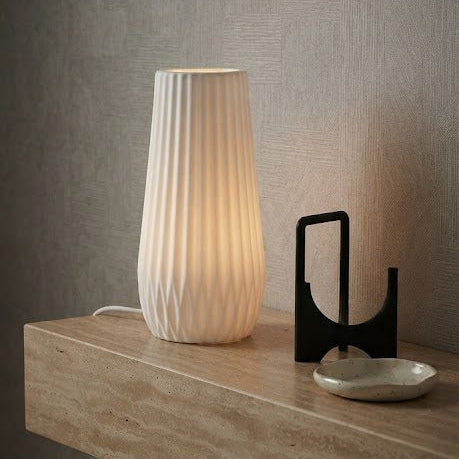 Lampe à Poser Céramique - Design Cannelé et Épuré