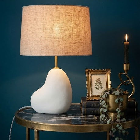 Lampe à Poser Céramique  - Base Blanche Organique et Abat-jour Beige